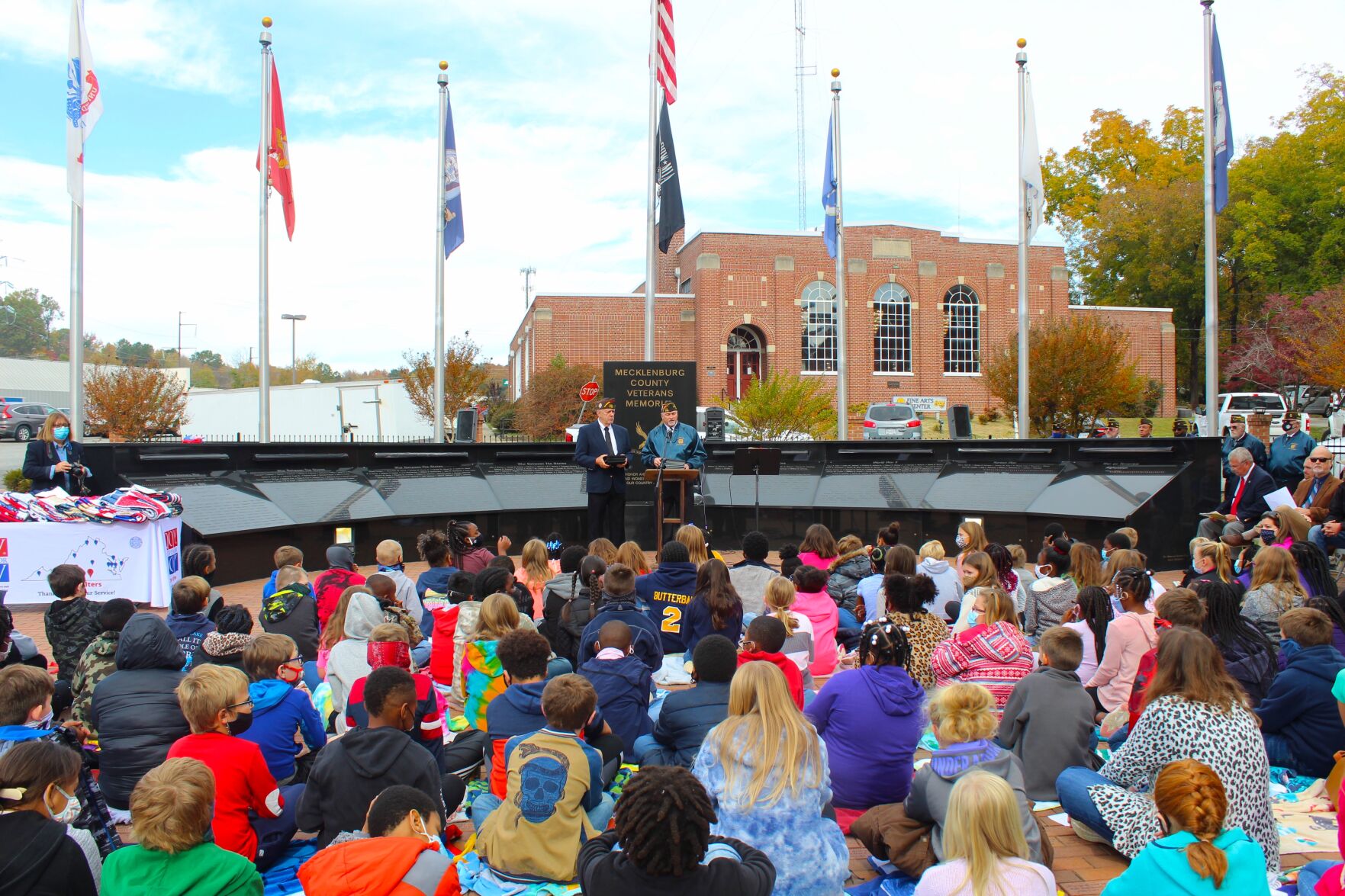 Elementary students learn about military service